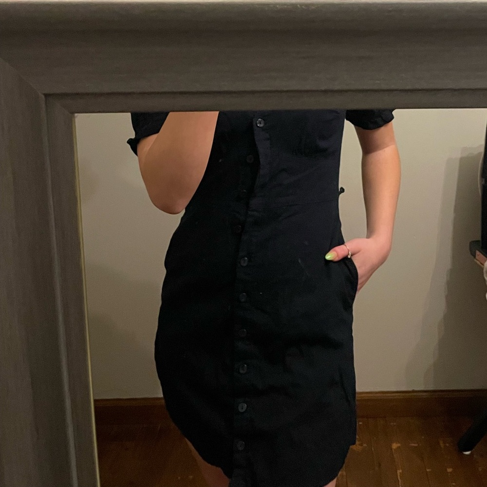 Dress - Picture 3 of 4